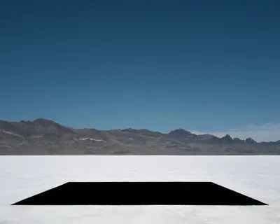 light-absorbing fabric creates monumental black square in utah’s white salt flats