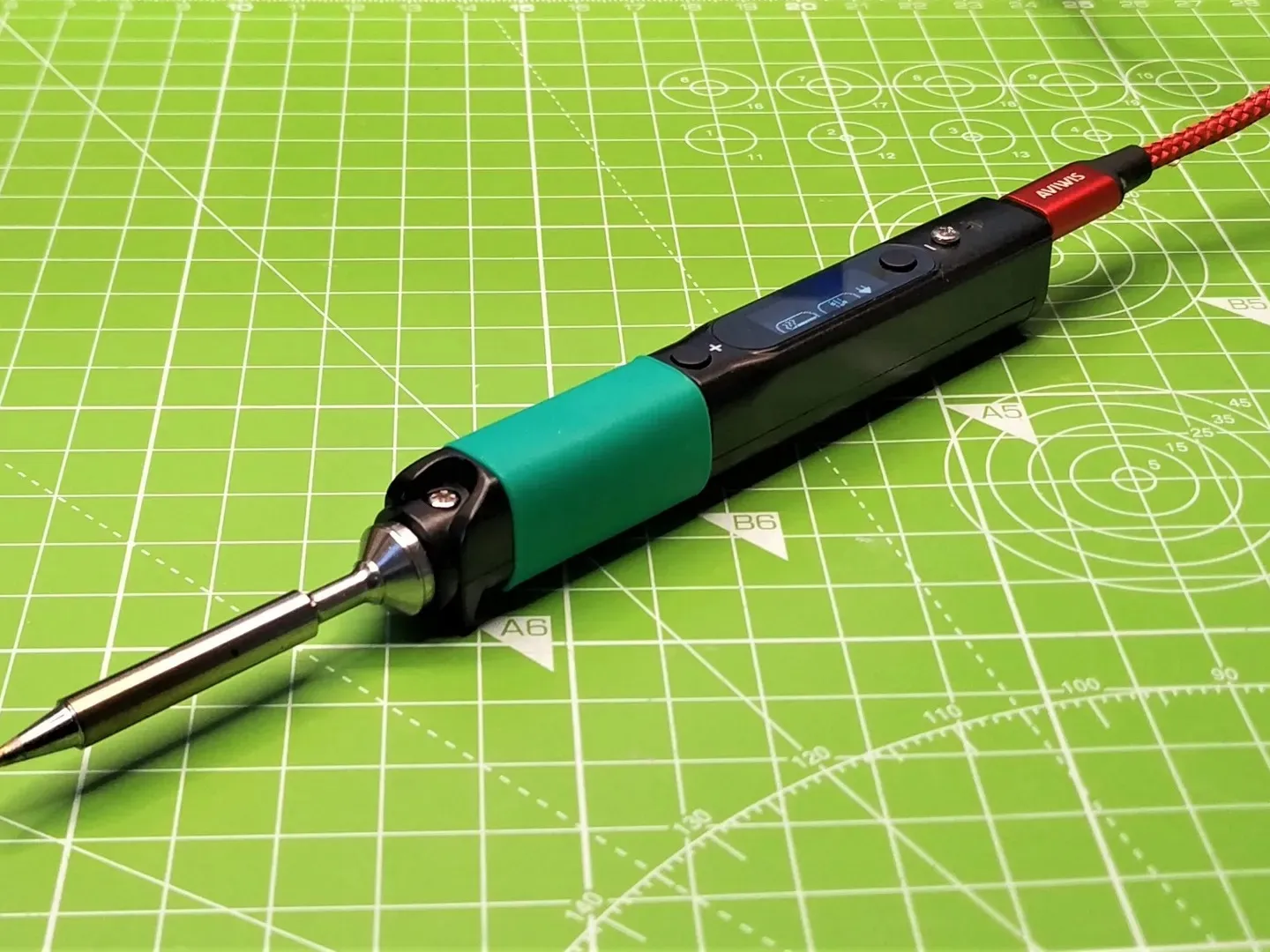 Pinecil V2 Smart Mini Soldering Iron