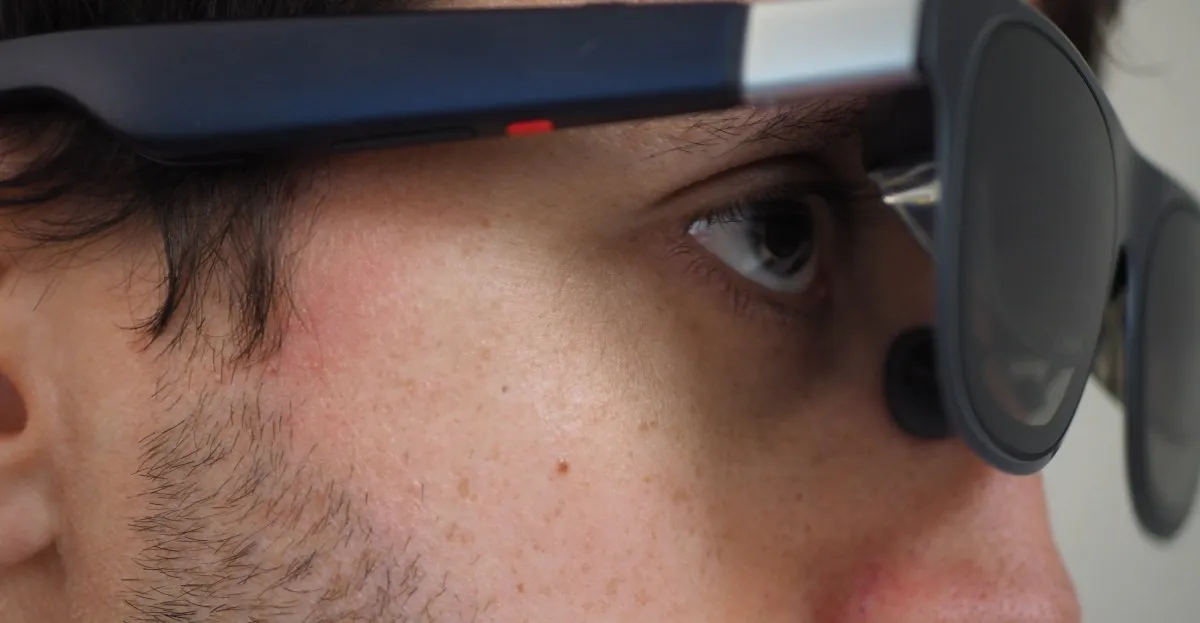 AR gaming glasses with nine features